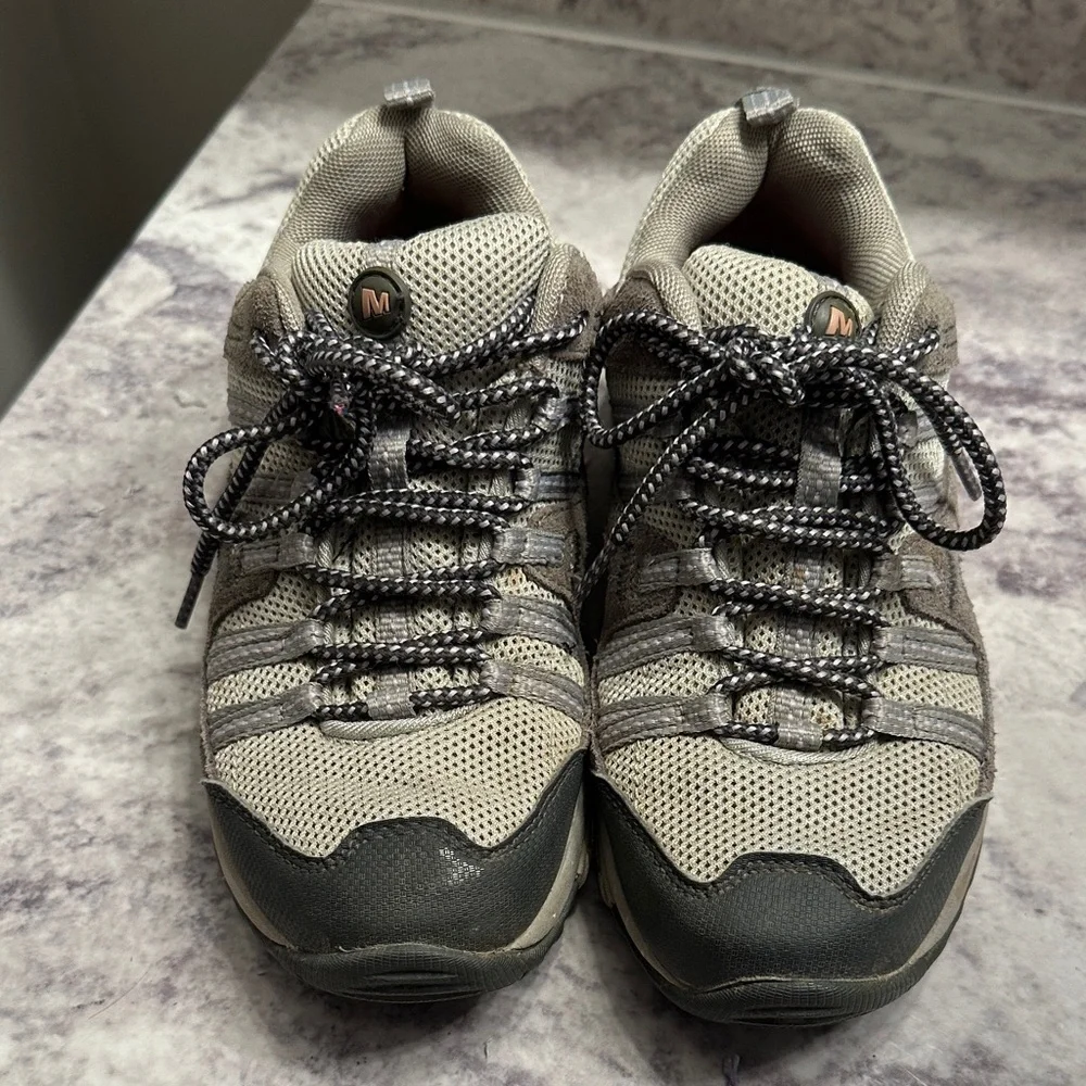 Merrell Women's Pewter/ Peppermint Tuskora Lace Up Air Cushion Hiking Shoes Sz 6